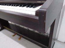 Load image into Gallery viewer, Yamaha Clavinova CLP-910 Digital Piano in rosewood, weighted keys stock nr 22230
