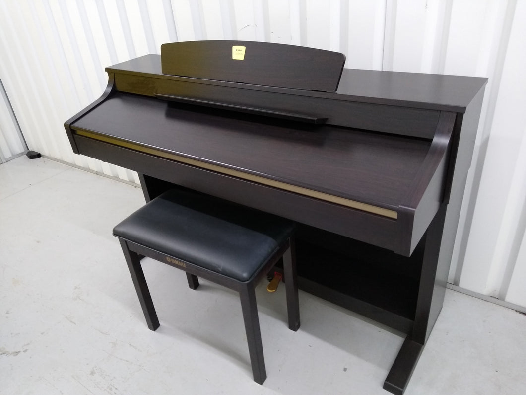 Yamaha Clavinova CLP-330 Digital Piano with matching stool stock nr 22227