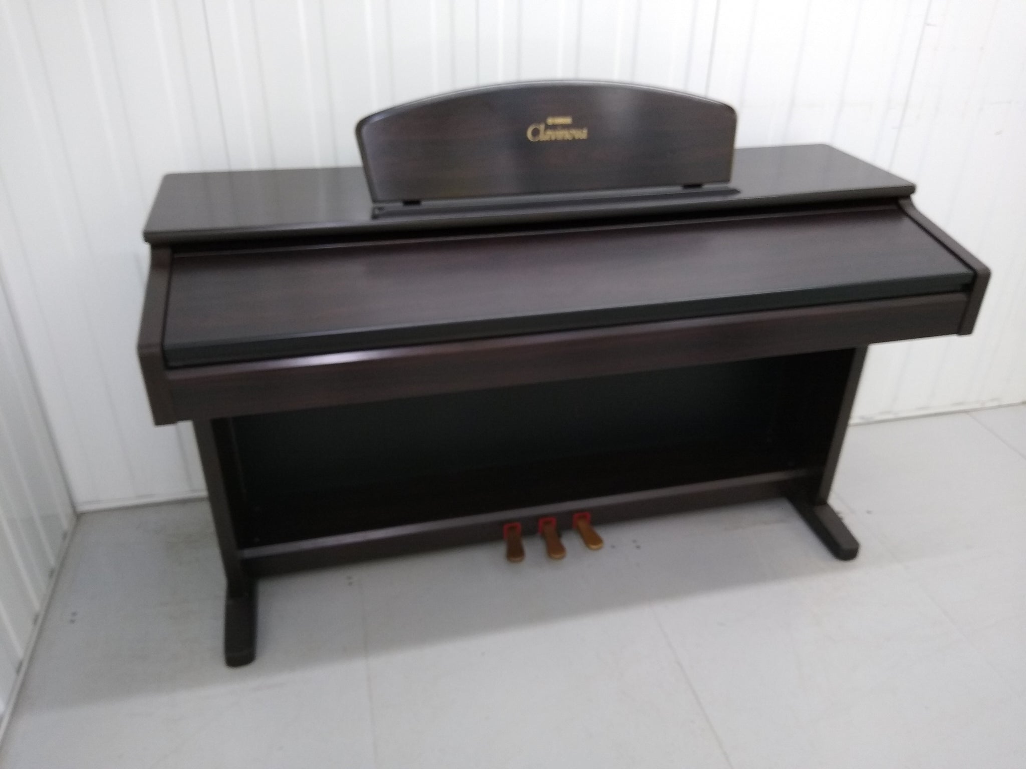 Yamaha Clavinova CVP-103 Digital Piano in rosewood stock nr 22236