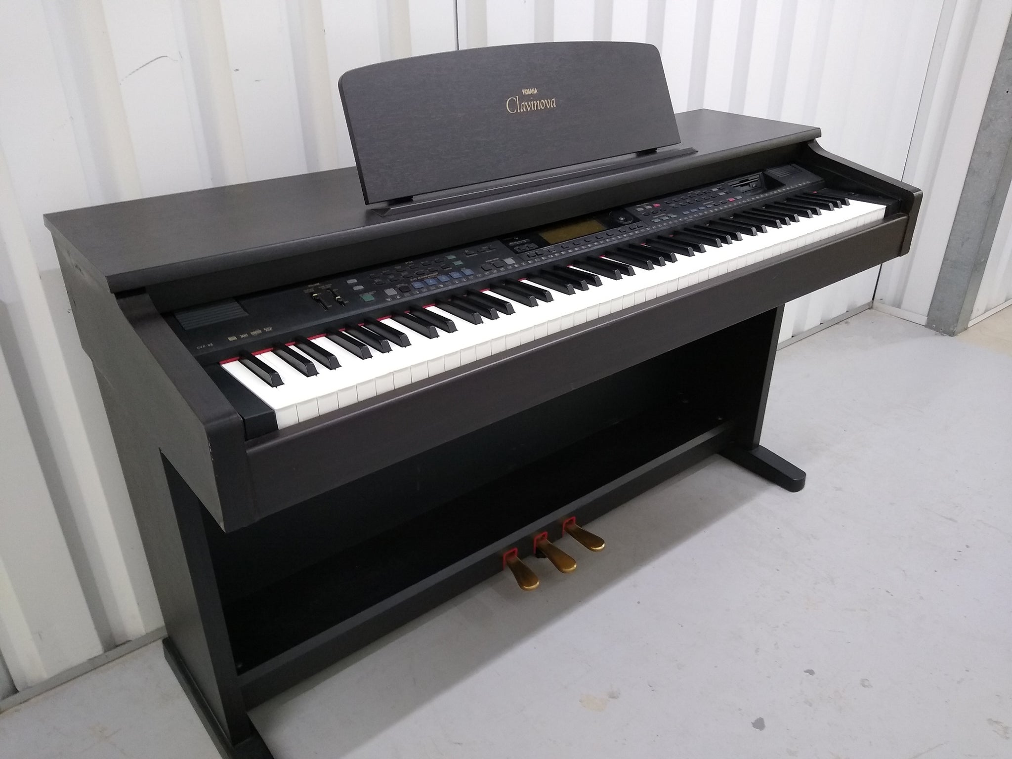 Yamaha Clavinova CVP-92 Digital Piano / arranger in rosewood stock nr –  Sulinda Music