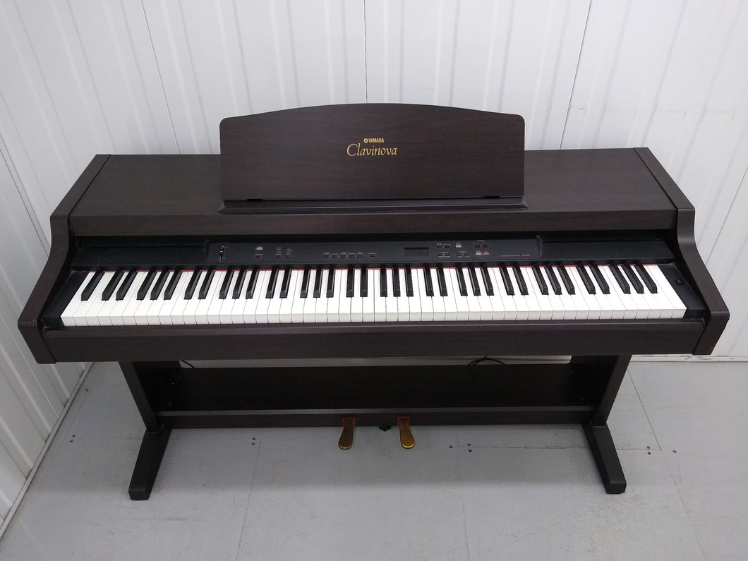 Yamaha Clavinova CLP-820 Digital Piano in rosewood weighted keys stock nr 22256