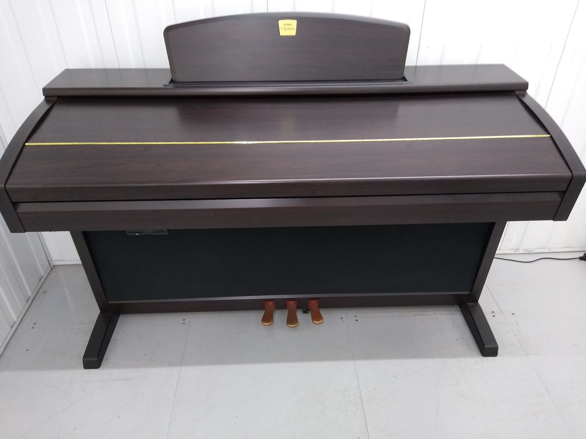 Yamaha Clavinova CVP-305 Digital Piano / arranger in rosewood stock nr –  Sulinda Music