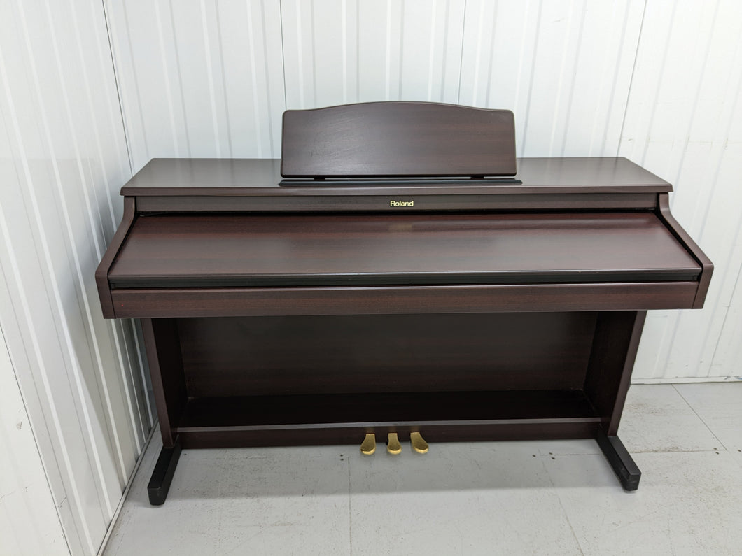 Roland HP-3E Digital Piano in mahogany Full Size 88 weighted keys Stock nr 22252