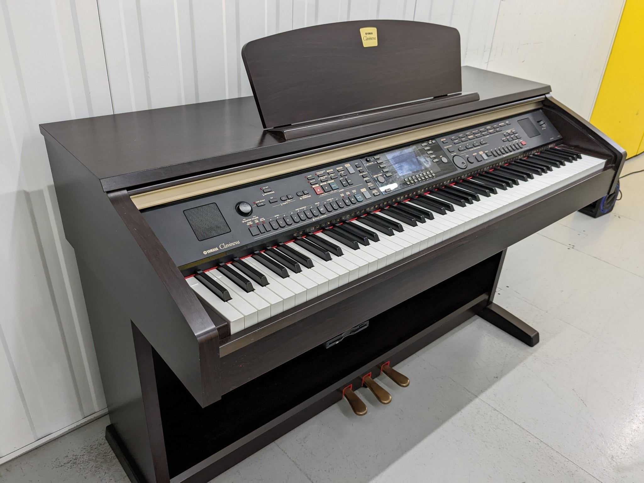 Yamaha Clavinova CVP-301 Digital Piano / arranger in rosewood. stock # –  Sulinda Music