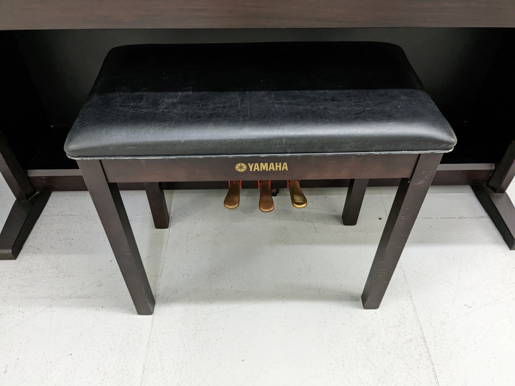 Yamaha Clavinova CLP-120 Digital Piano and stool in rosewood stock