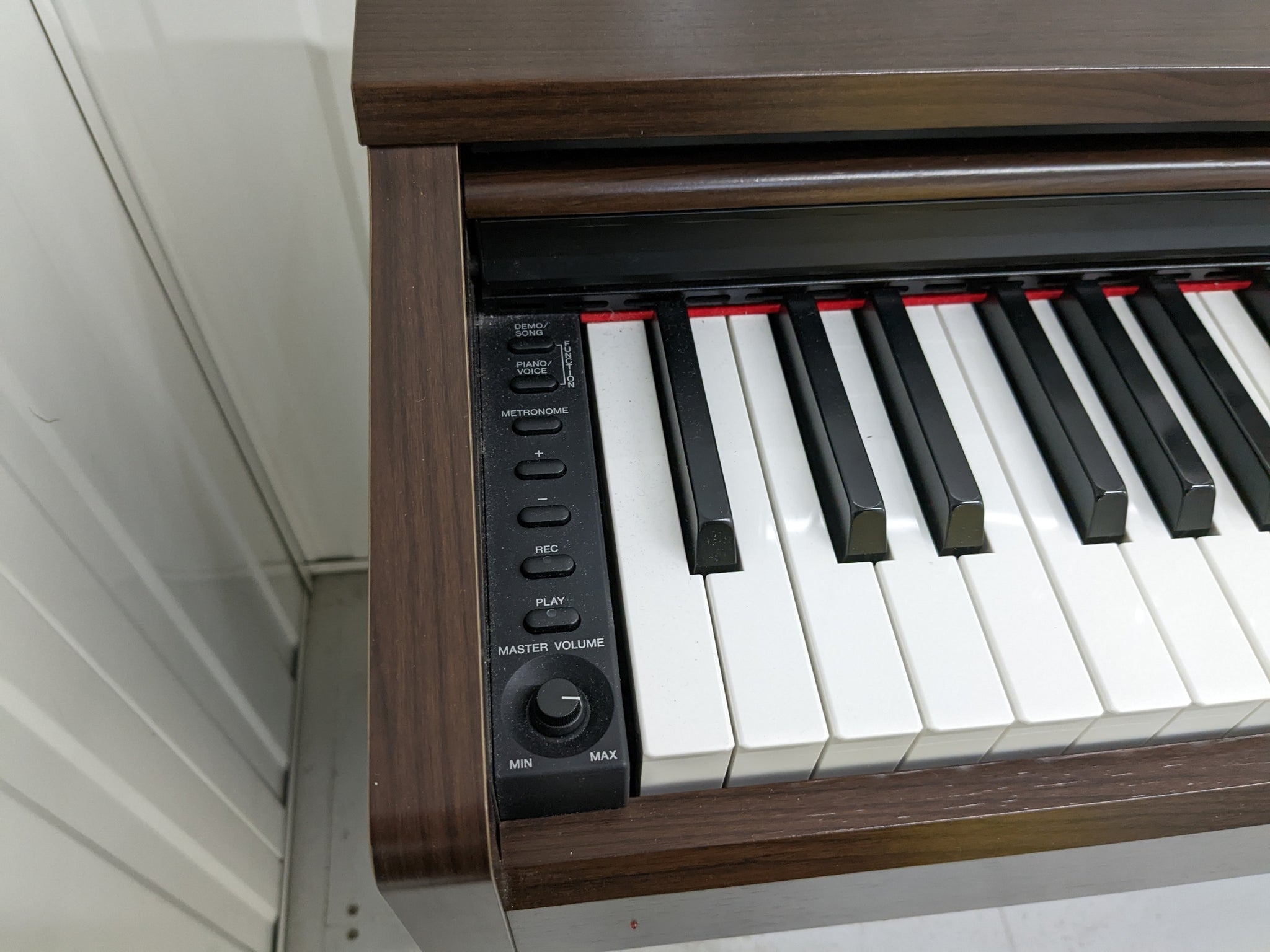 Yamaha Arius YDP-140 Digital Piano in rosewood stock number