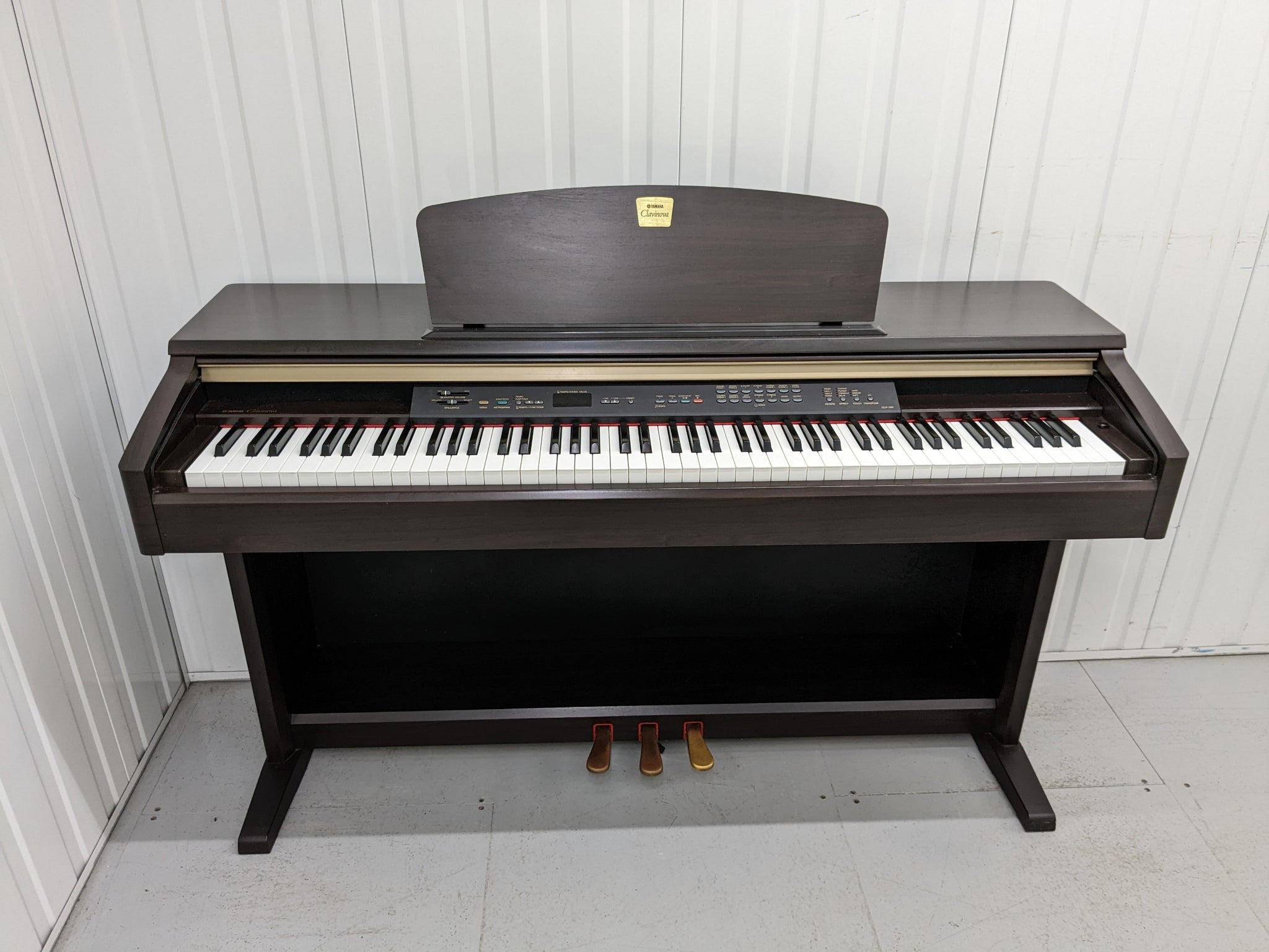 Yamaha Clavinova CLP-120 Digital Piano in rosewood stock