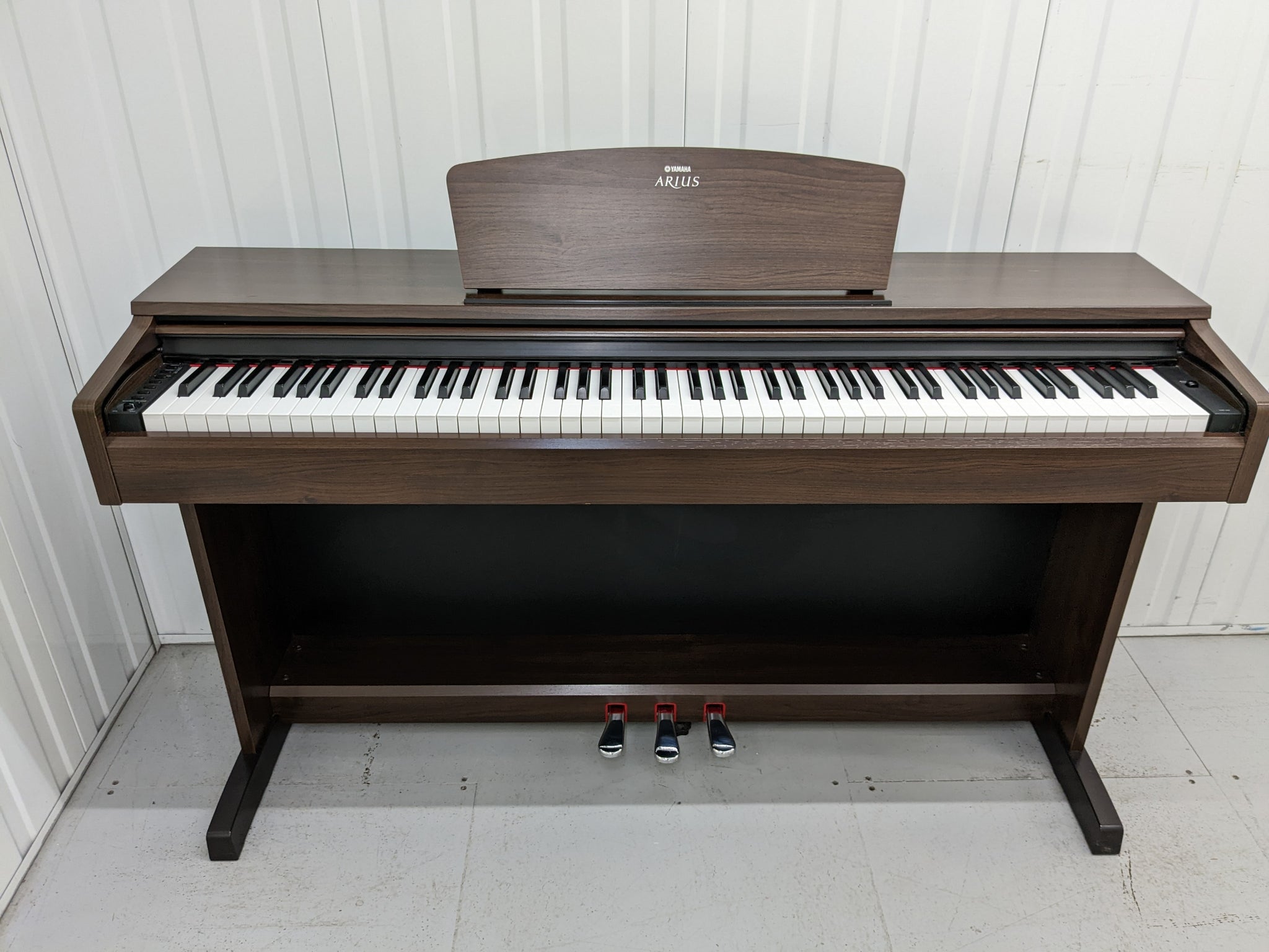 Yamaha Arius YDP-140 Digital Piano in rosewood stock number 22304 – Sulinda  Music