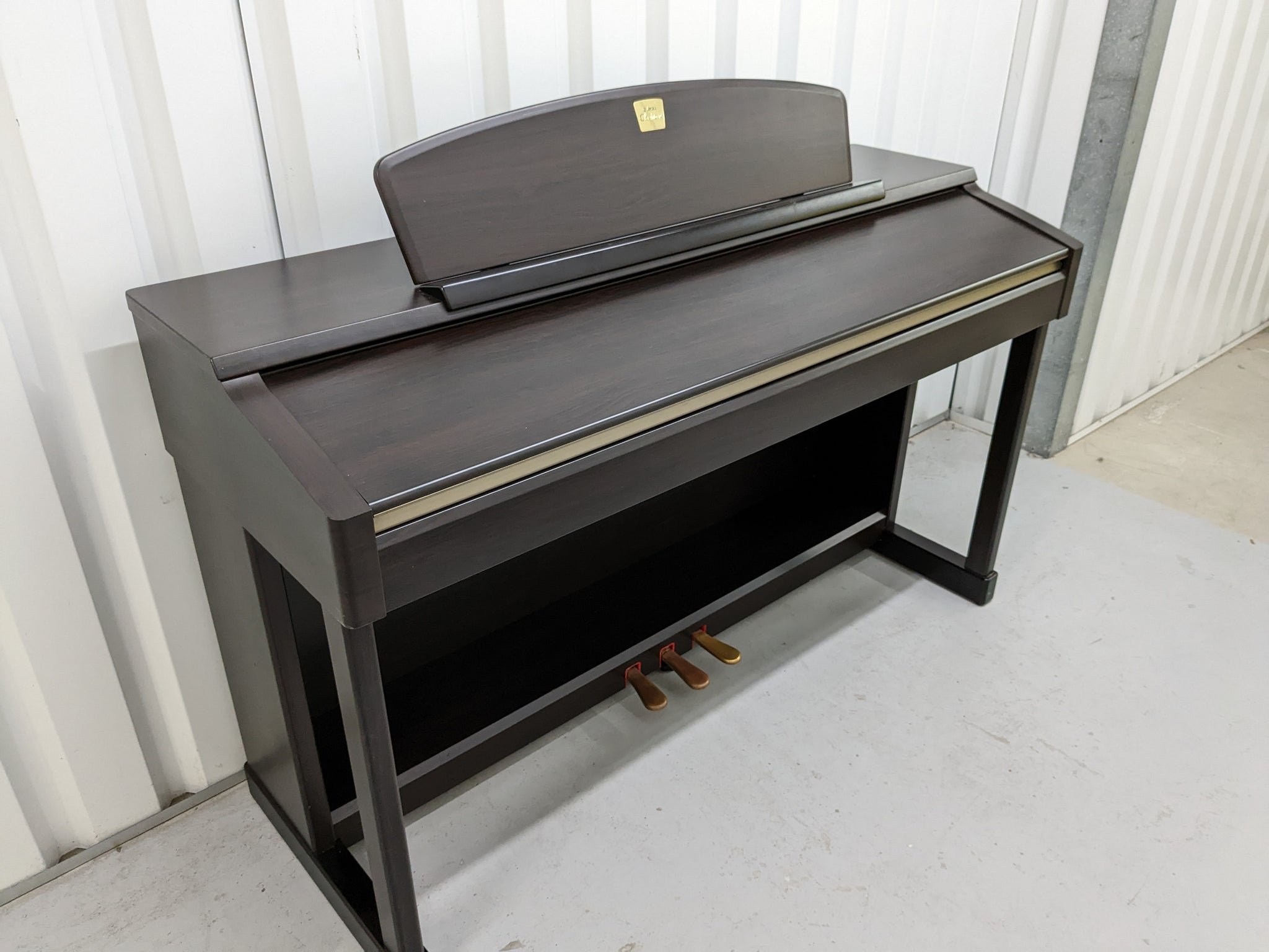 Yamaha Clavinova CLP-150 Digital Piano in dark rosewood stock nr 