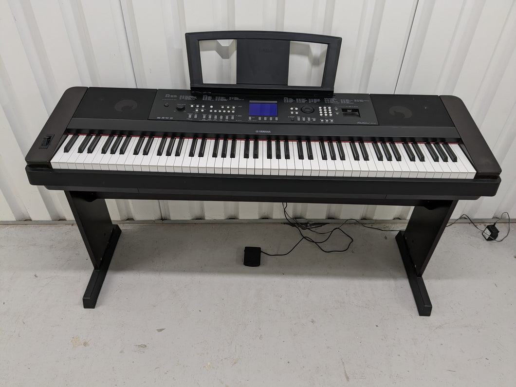 Yamaha DGX-650 rosewood portable grand piano keyboard and stand stock #22324