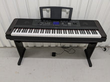 Load image into Gallery viewer, Yamaha DGX-650 rosewood portable grand piano keyboard and stand stock #23058
