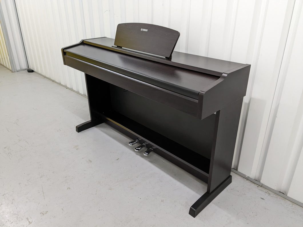 Yamaha Arius YDP-131 Digital Piano in rosewood  finish stock nr 22310