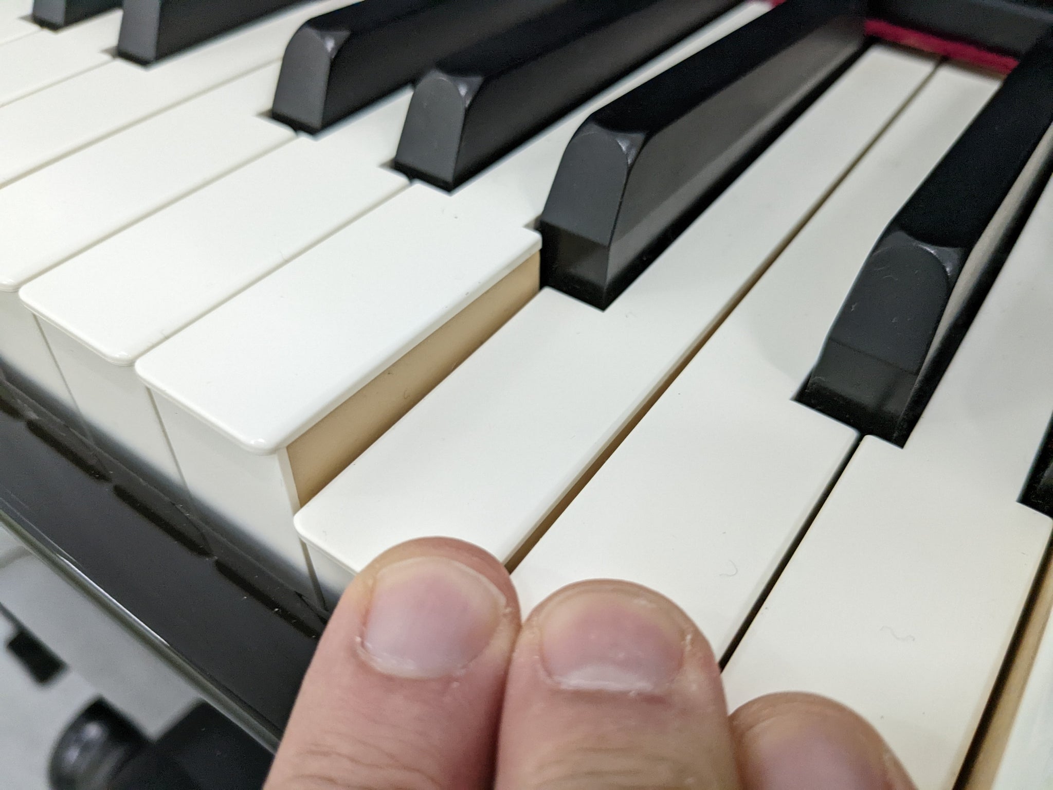 Roland HP-505 Digital Piano in glossy black wooden action keys 