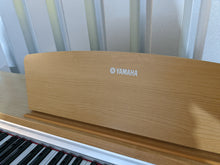 Load image into Gallery viewer, Yamaha Arius YDP-131 Digital Piano in cherry / light oak  finish stock nr 22352
