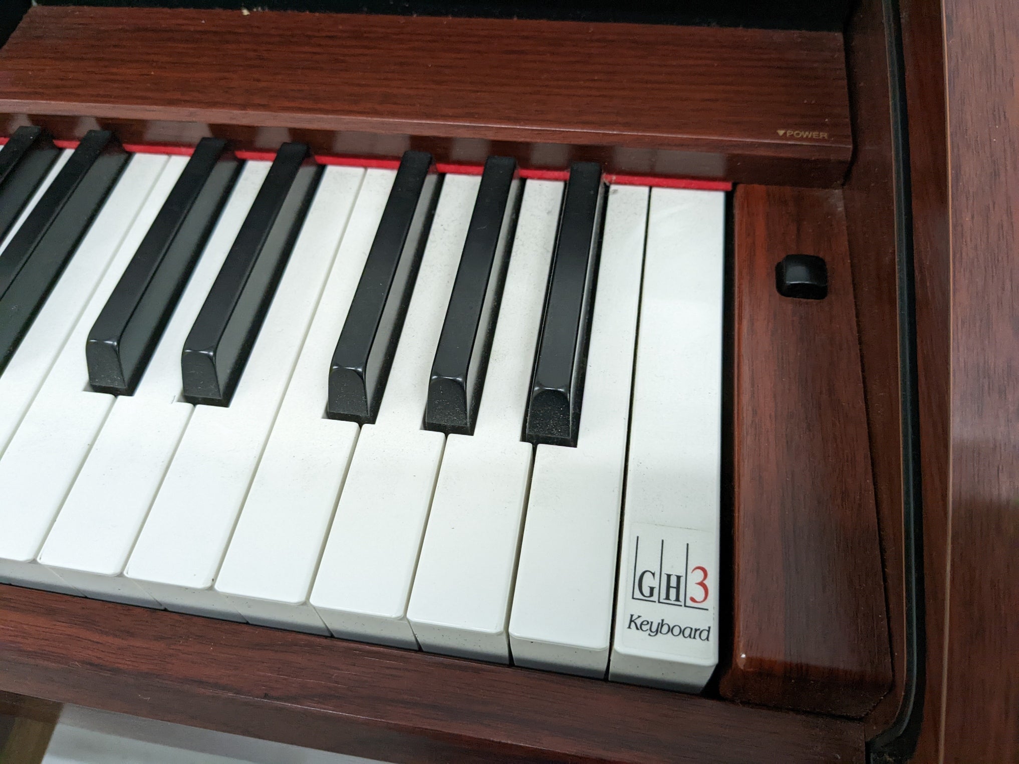 Yamaha Clavinova CLP-240 Digital Piano in mahogany stock nr 22358