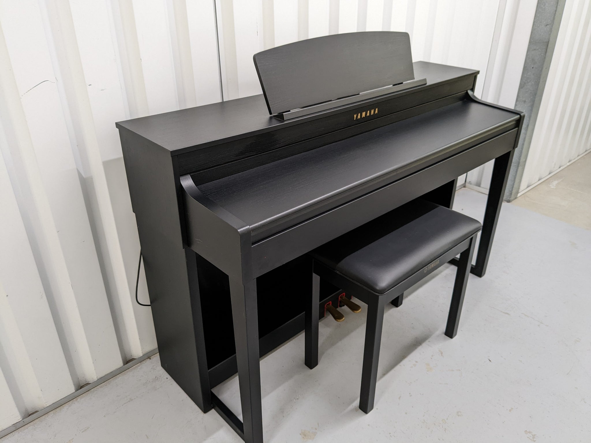 Yamaha Clavinova CLP-440 Digital Piano and stool in satin black