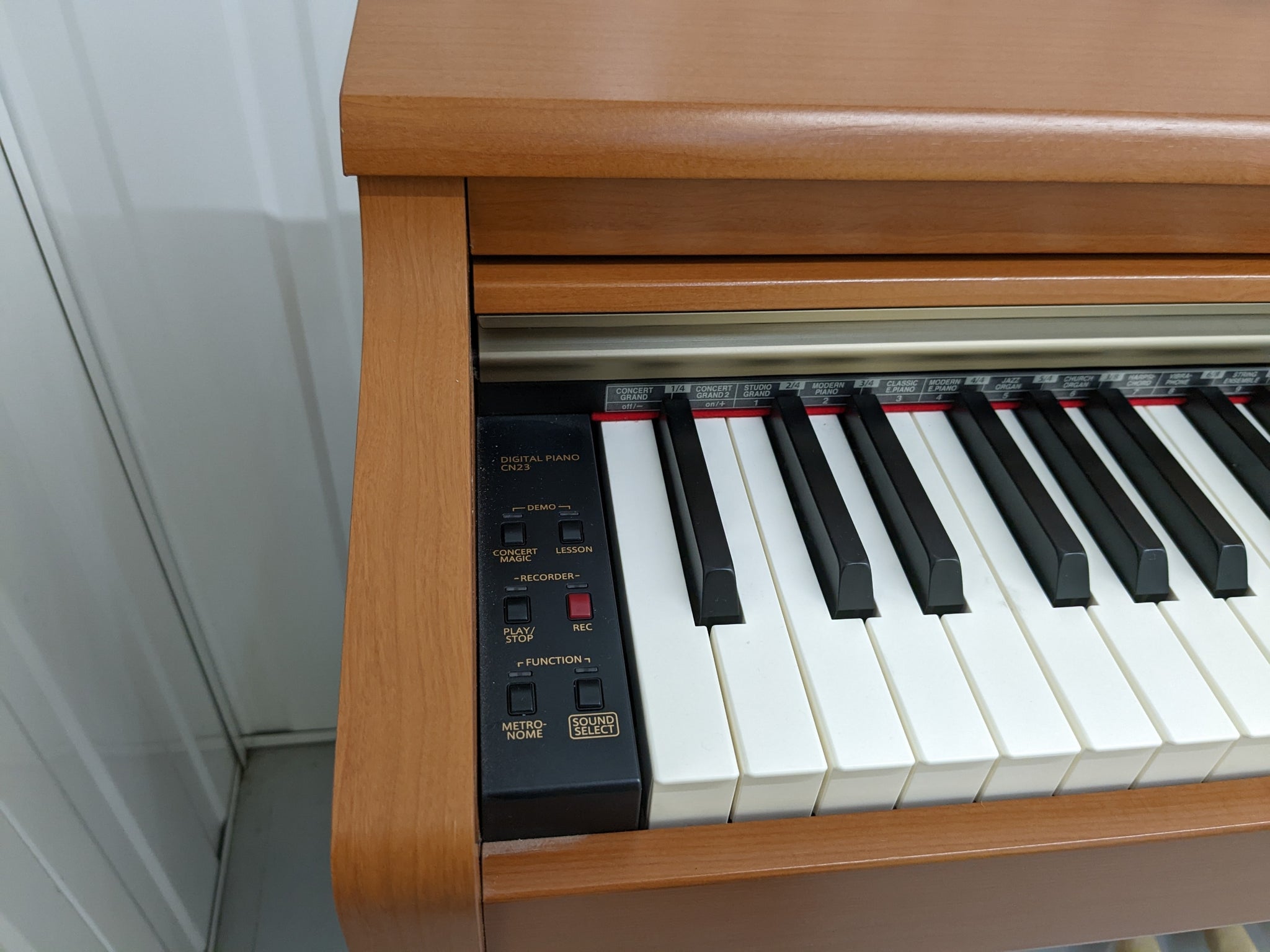 KAWAI デジタルピアノ CN23 Kawai digital piano CN23 In Cherry With matching stool stock