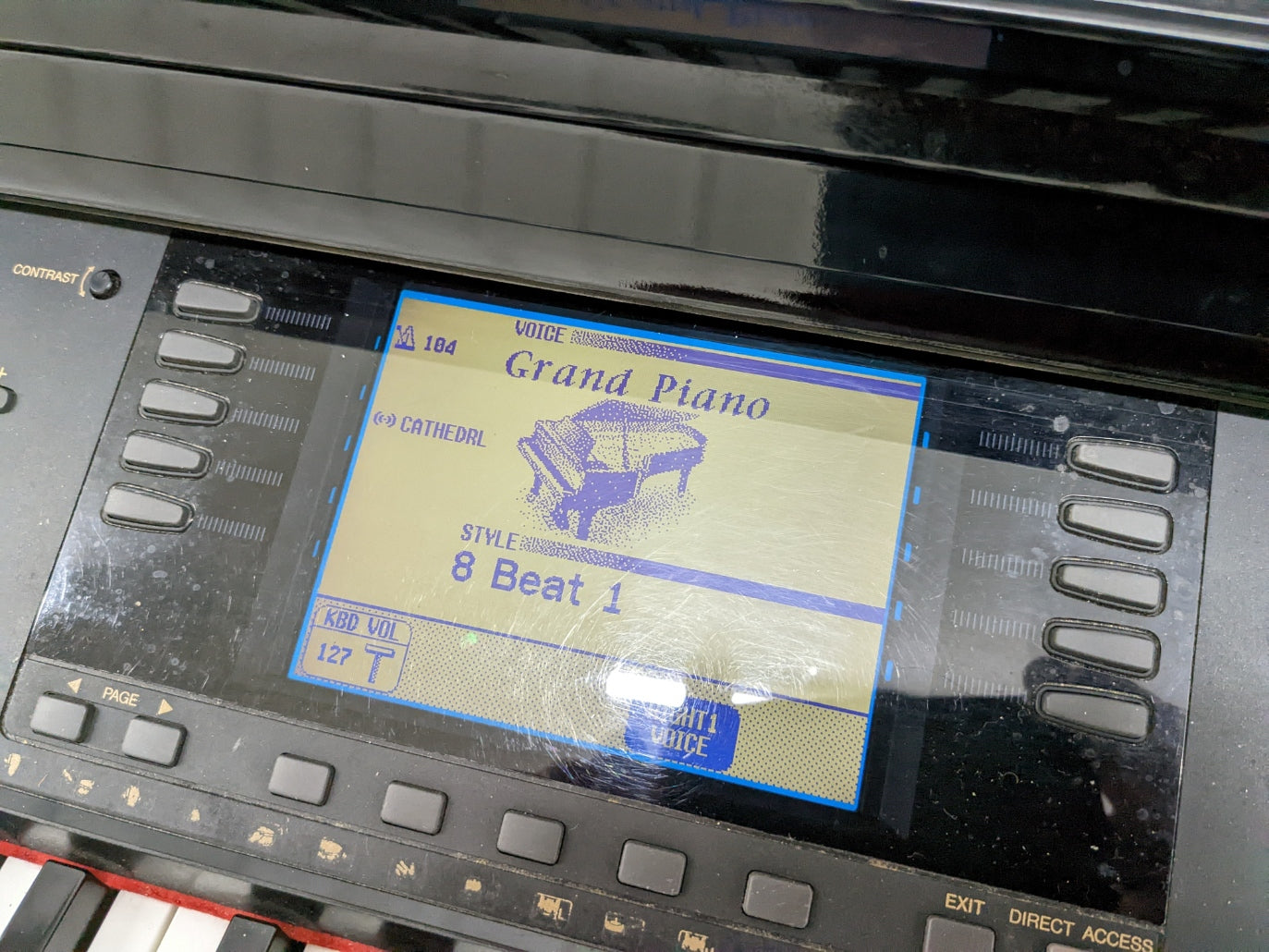 Yamaha Clavinova CVP-109PE Digital Piano in glossy polished black
