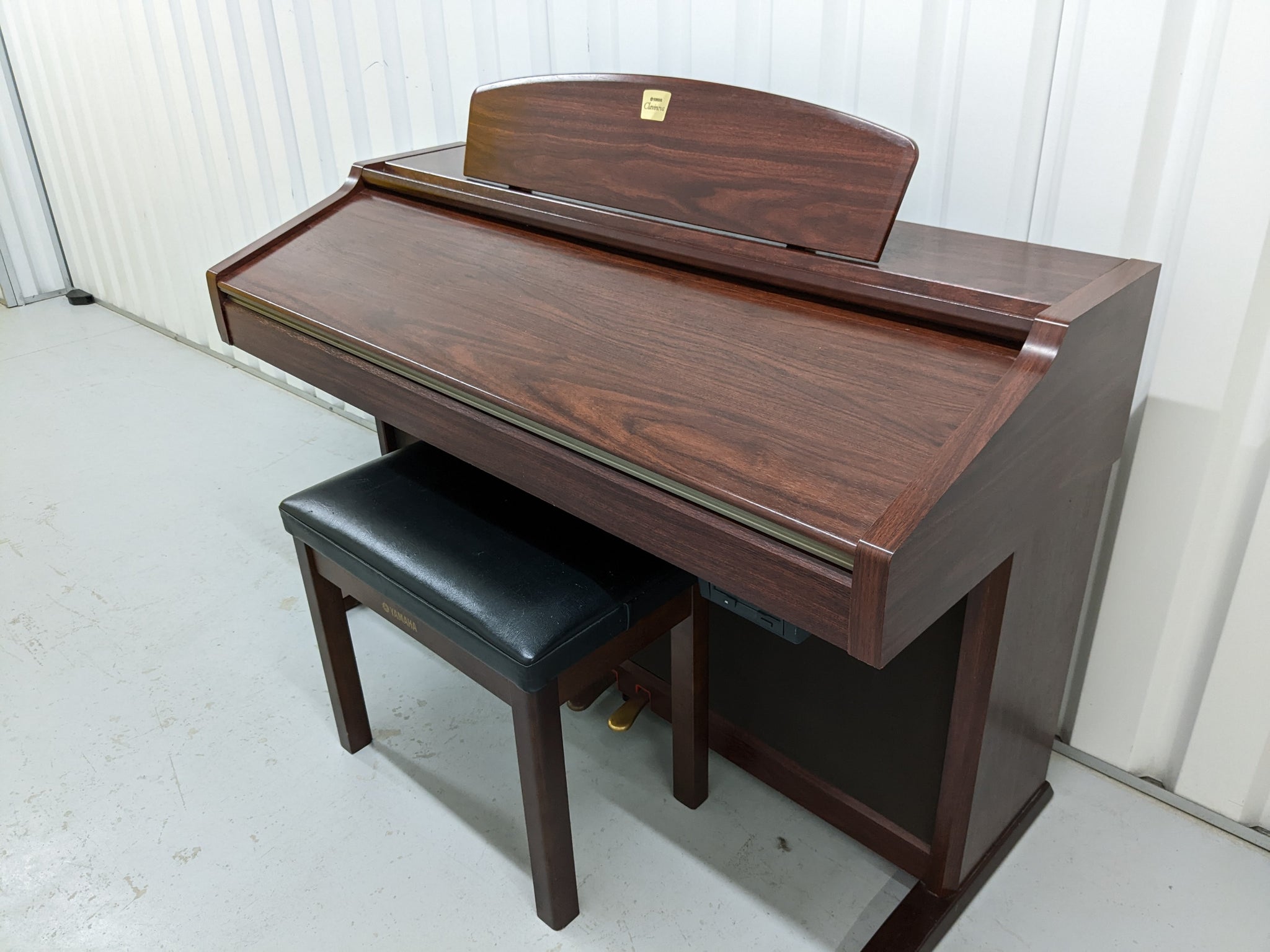 Yamaha Clavinova CVP-206 digital piano arranger in mahogany with stool –  Sulinda Music