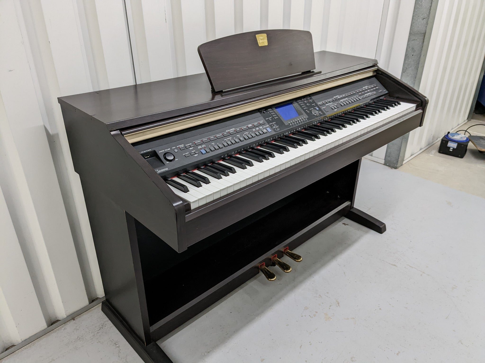 Yamaha Clavinova CVP-401 Digital Piano / arranger with stool stock nr –  Sulinda Music