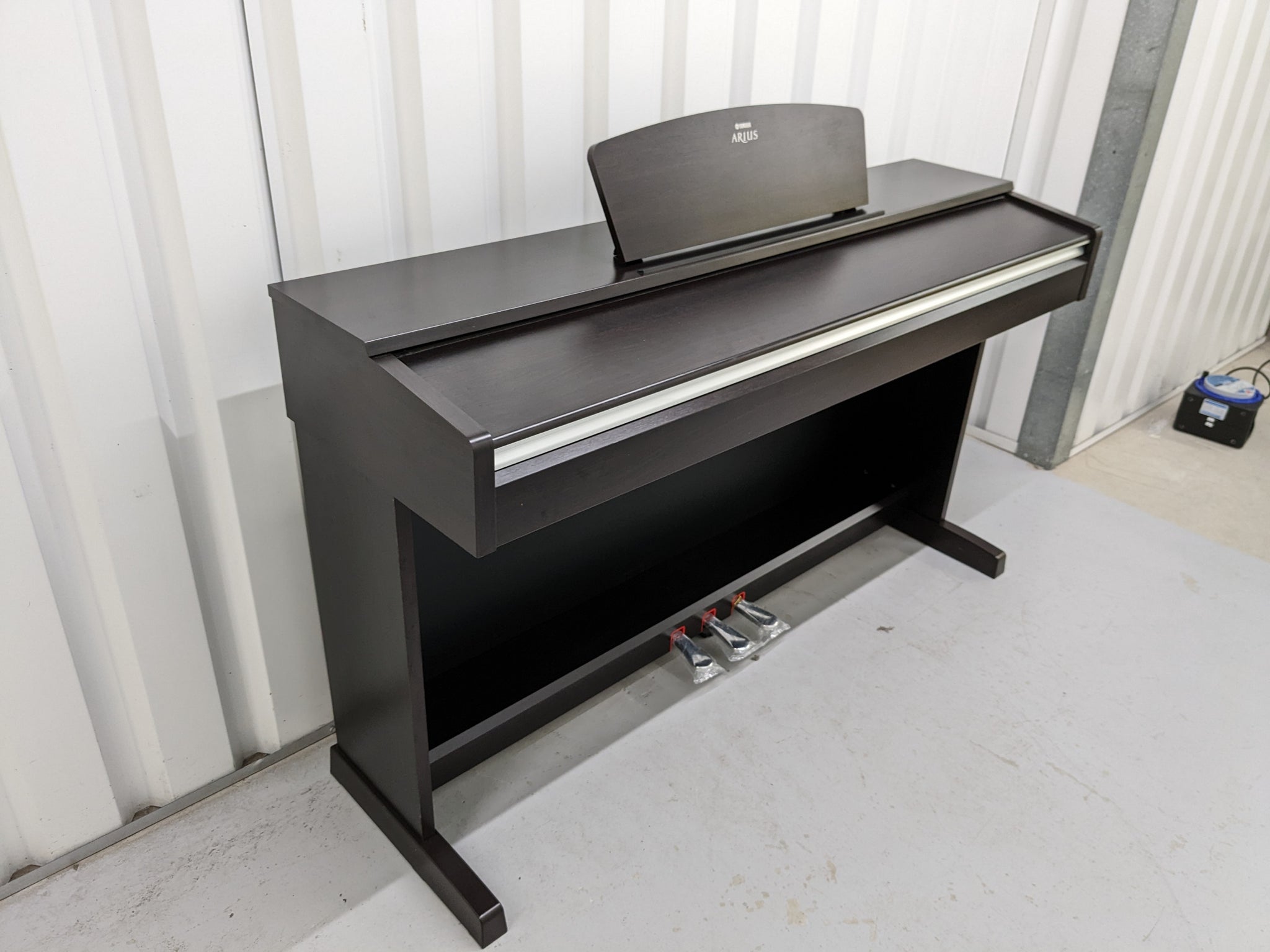 YAMAHA ARIUS YDP-141 デジタルピアノ Yamaha Arius YDP-141 | Sweetwater