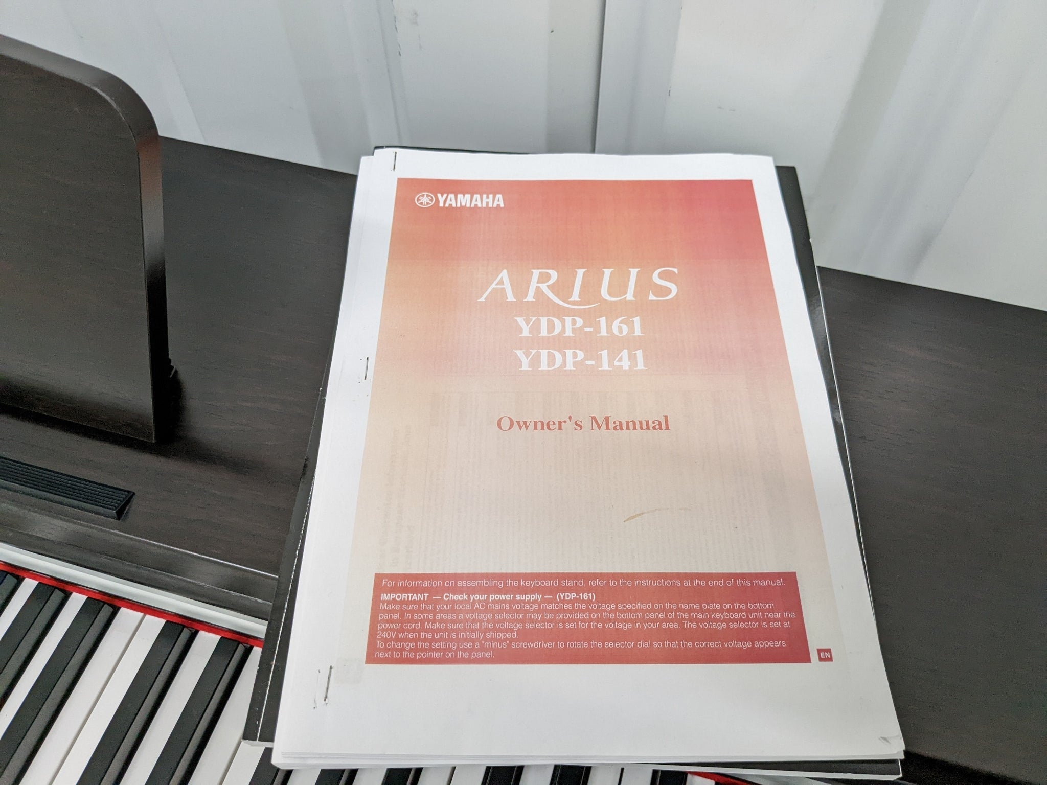 Yamaha Arius YDP-141 digital piano in rosewood stock # 22409