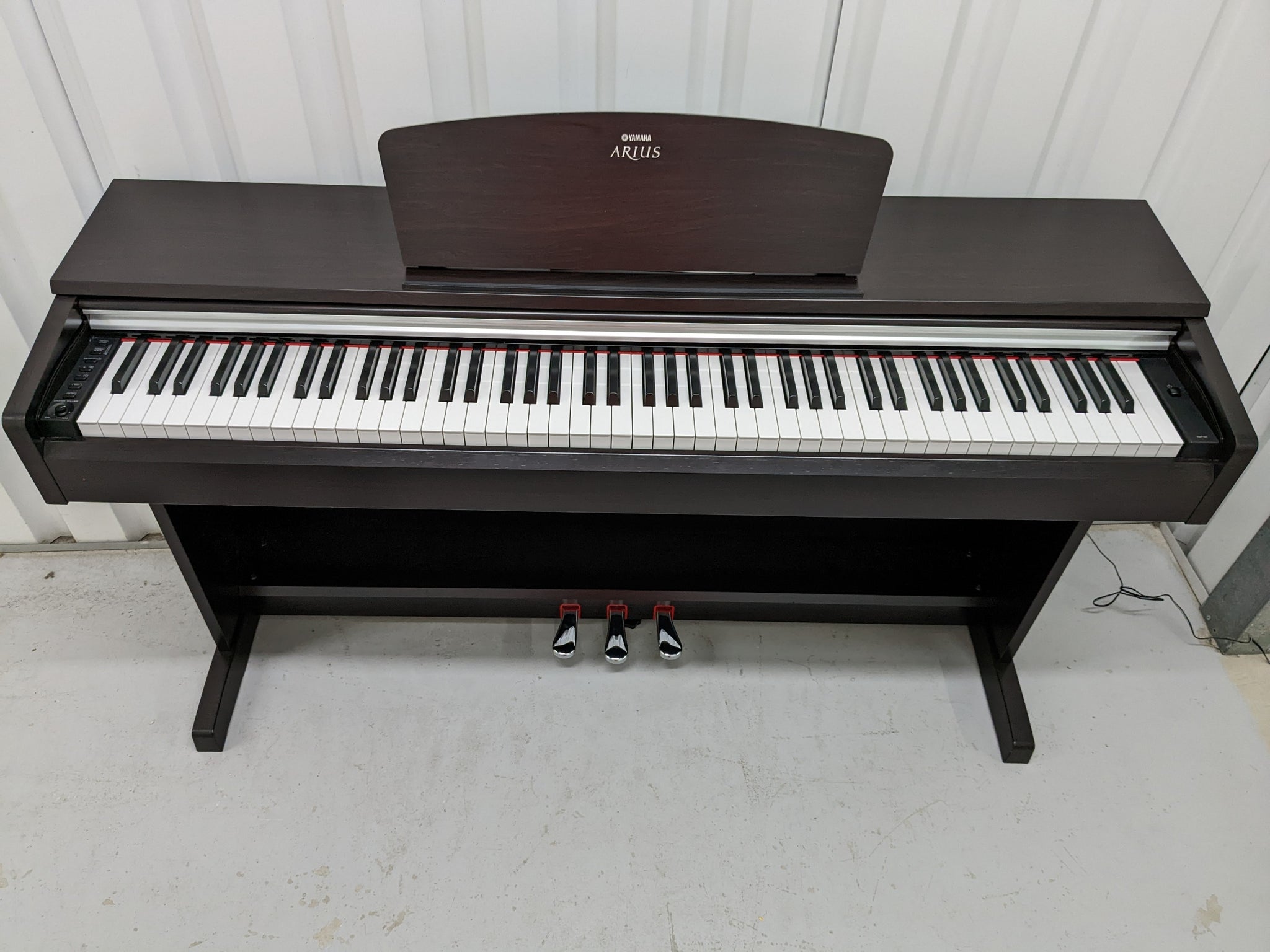 Yamaha Arius YDP-141 digital piano and stool in rosewood stock