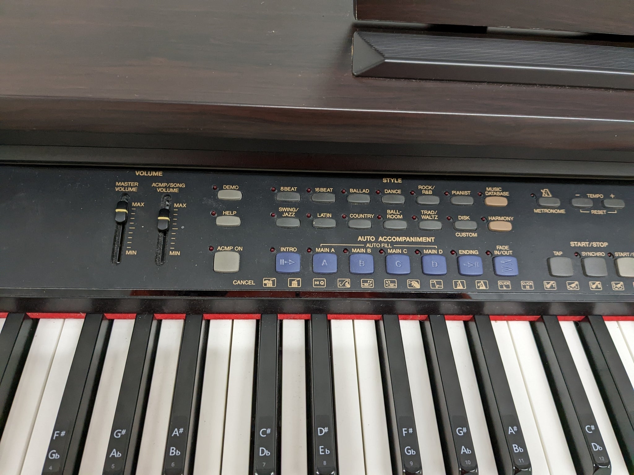 Yamaha Clavinova CVP-201 Digital Piano arranger Full Size 88 keys 