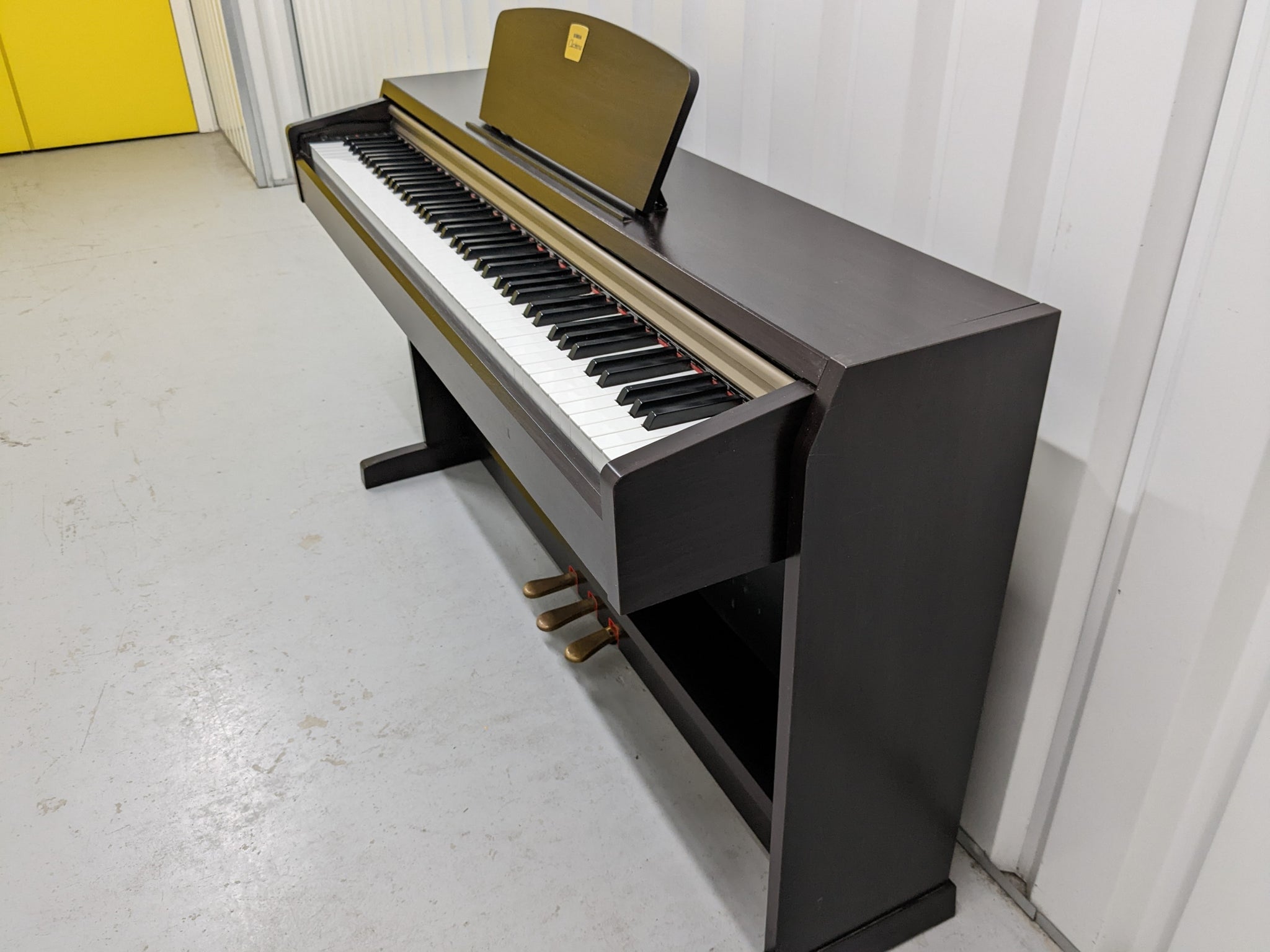 Yamaha Clavinova CLP-220 Digital Piano and stool in rosewood, stock no –  Sulinda Music