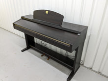 Load image into Gallery viewer, Yamaha Clavinova CLP-920 Digital Piano in rosewood, weighted keys stock nr 22433
