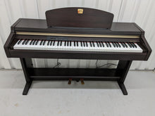 Load image into Gallery viewer, Yamaha Clavinova CLP-920 Digital Piano in rosewood, weighted keys stock nr 22433
