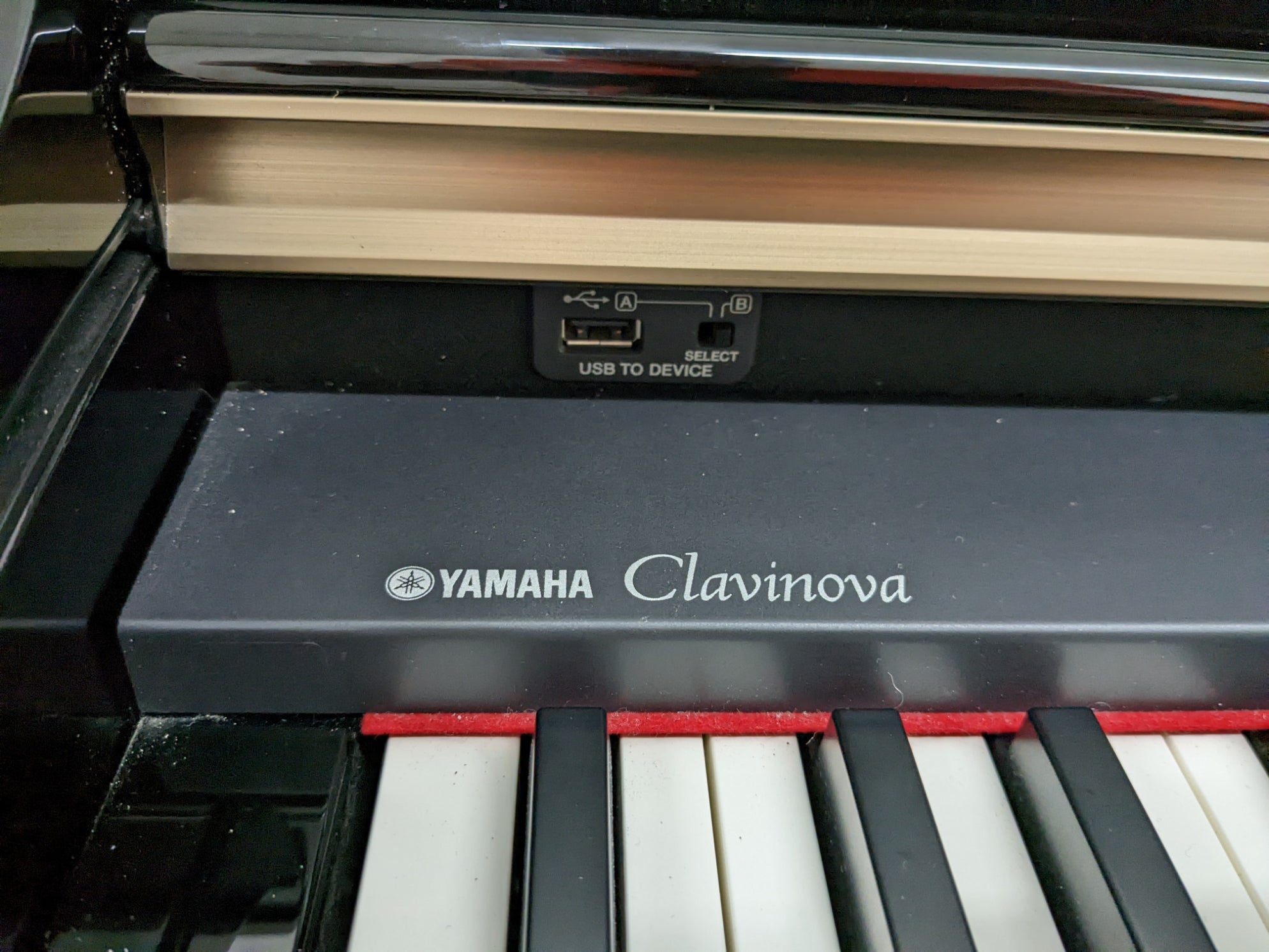 Yamaha Clavinova CLP-340PE Digital Piano and stool in glossy black sto –  Sulinda Music