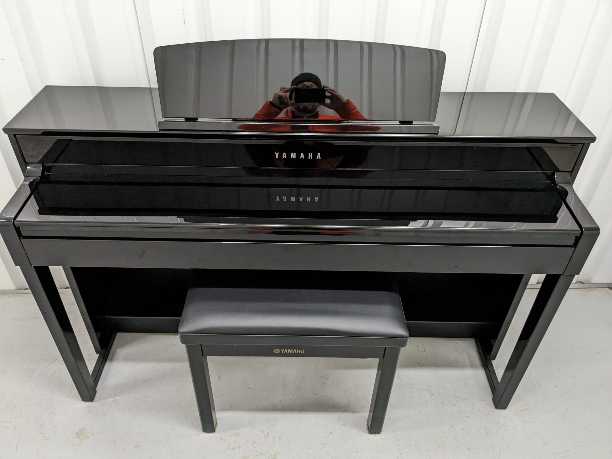 Yamaha Clavinova CLP-545PE in Polished Ebony glossy black. stock nr 22425