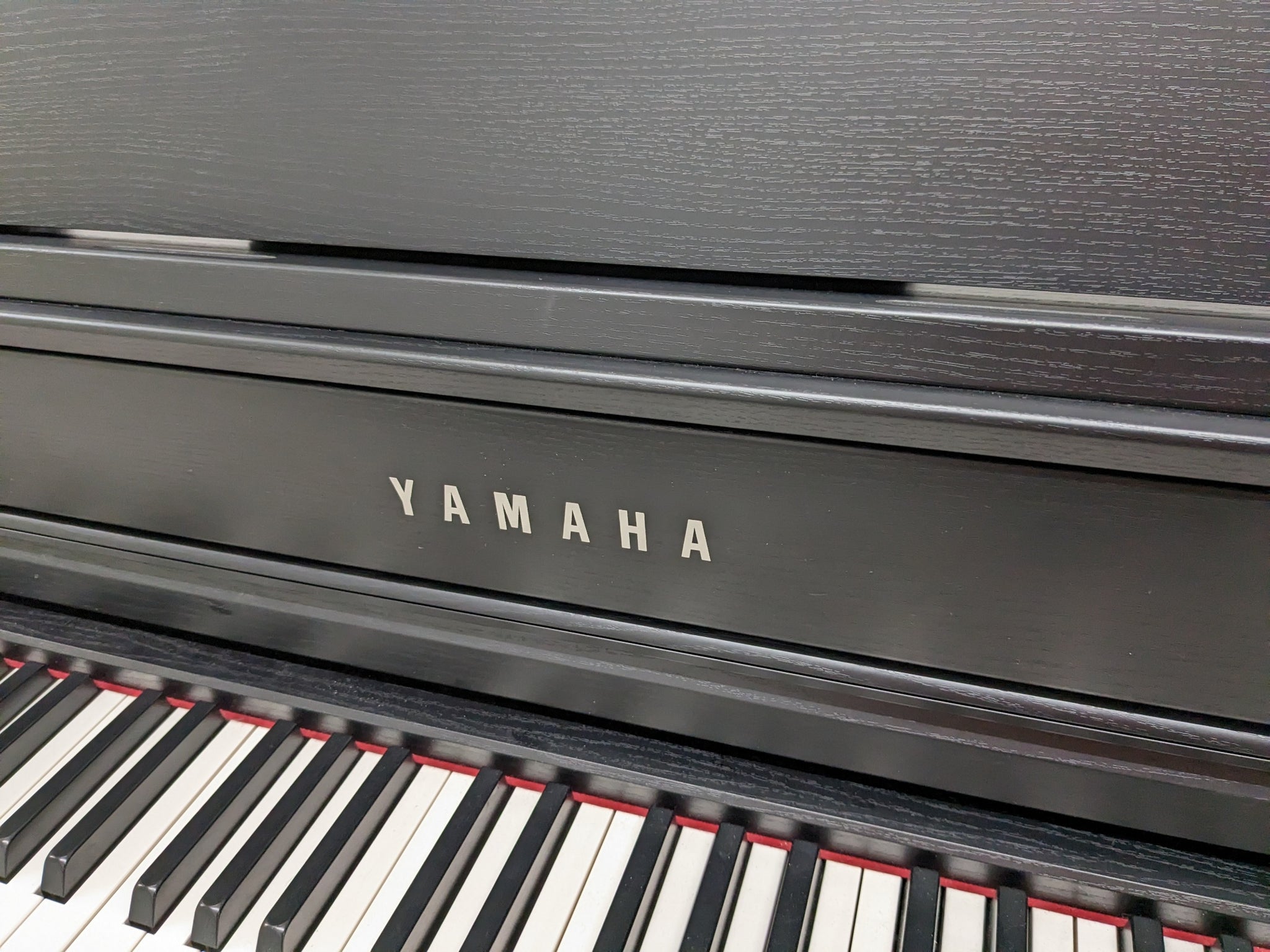 Yamaha Clavinova CLP-645 in satin black finish + stool stock Yamaha Clavinova CLP-645 in satin black finish + stool stock