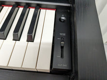 Load image into Gallery viewer, Yamaha Clavinova CLP-545 in satin black with stool. stock nr 22481
