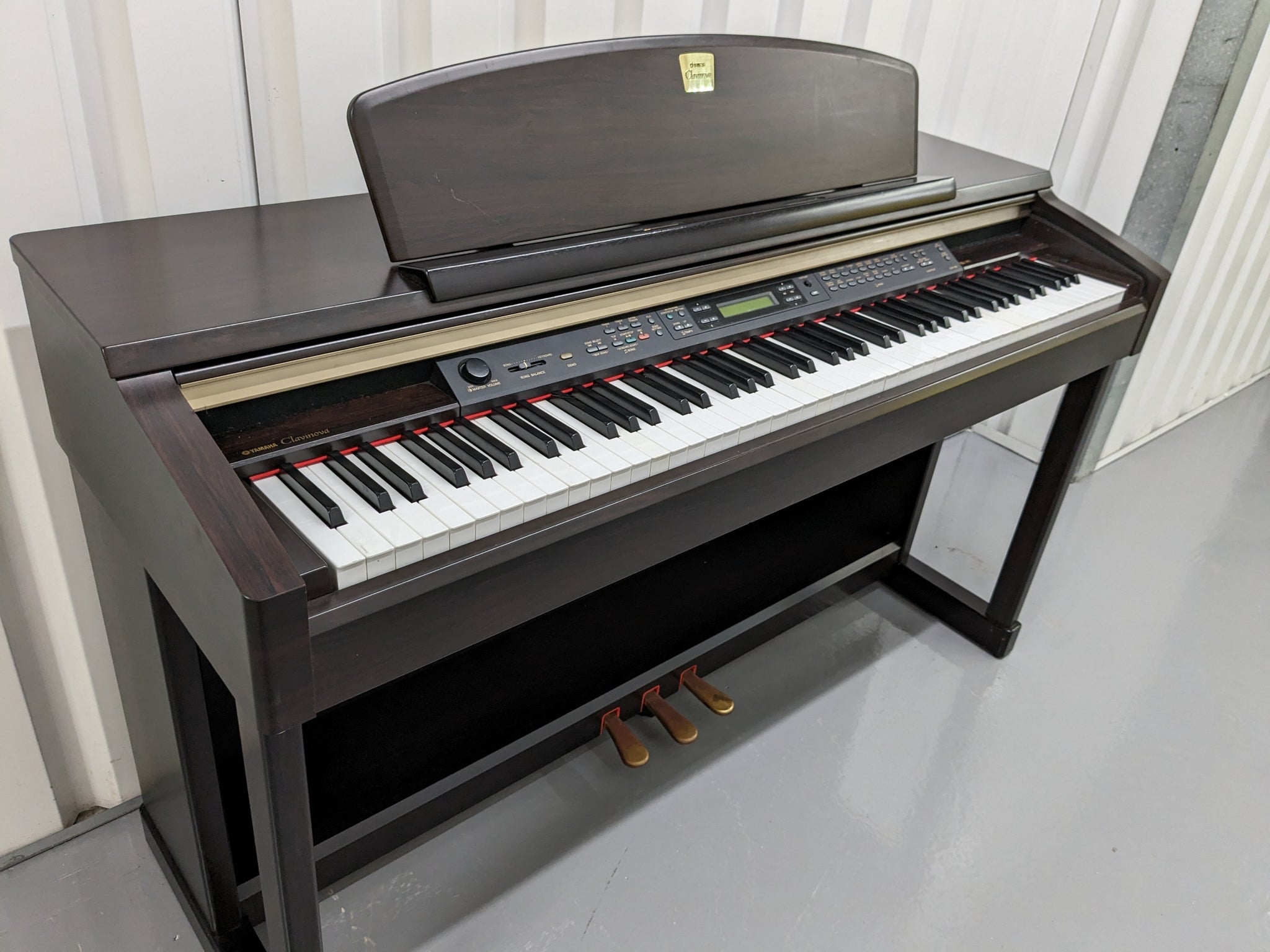 Yamaha Clavinova CLP-150 Digital Piano in dark rosewood colour stock n –  Sulinda Music