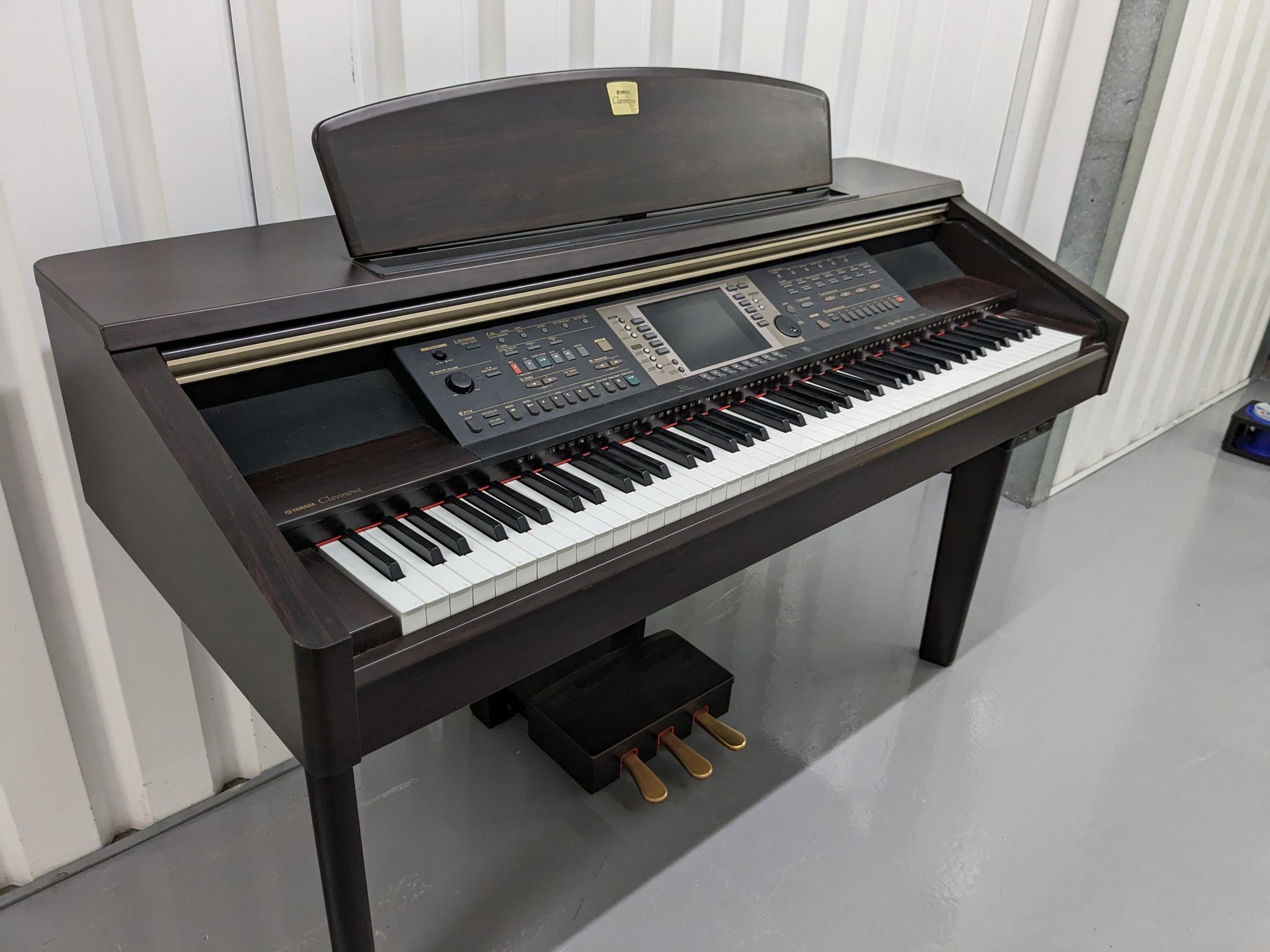 Yamaha Clavinova CVP-207 digital piano / arranger in rosewood. stock n –  Sulinda Music