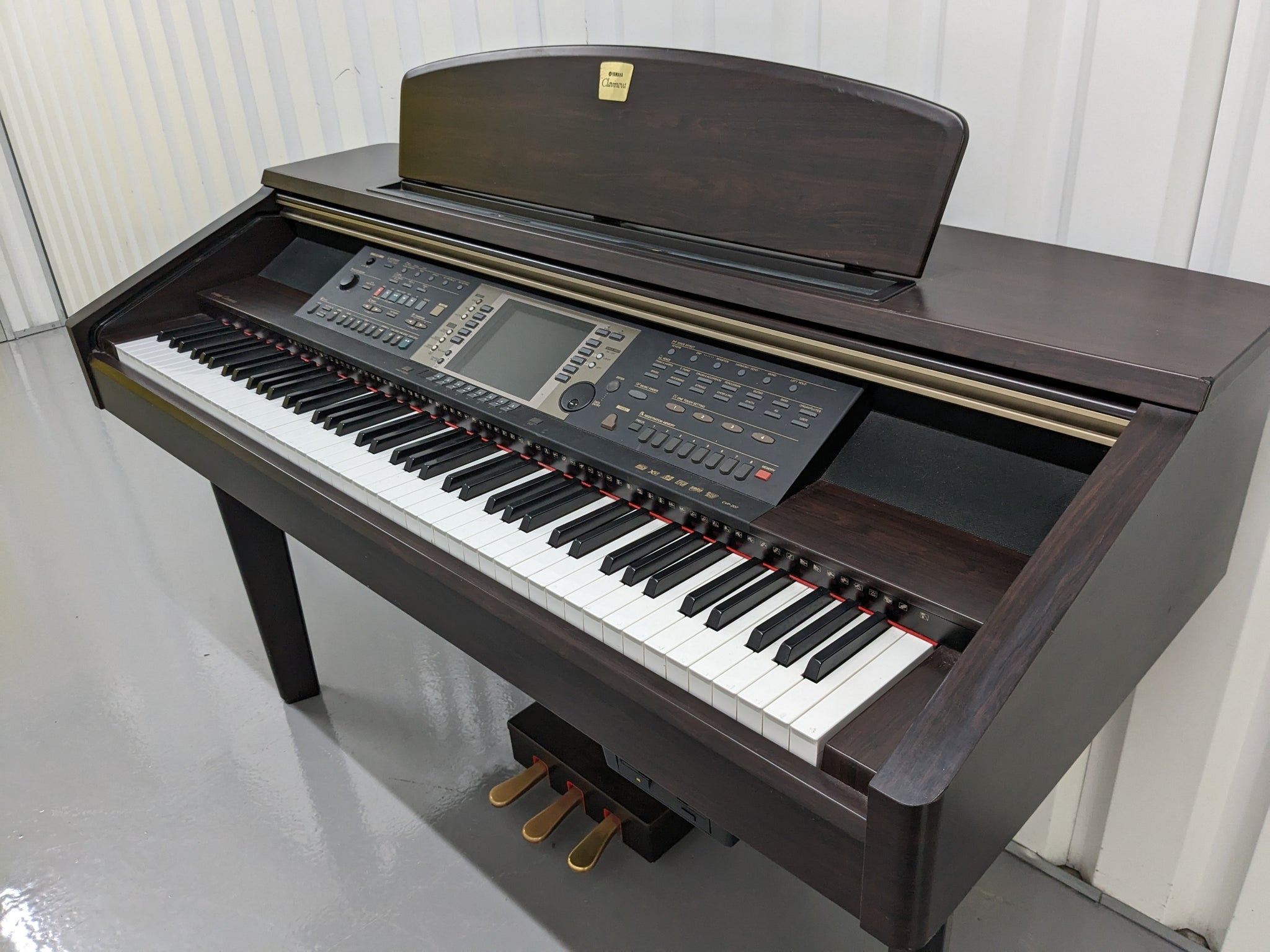 Yamaha Clavinova CVP-207 digital piano / arranger in rosewood. stock n –  Sulinda Music