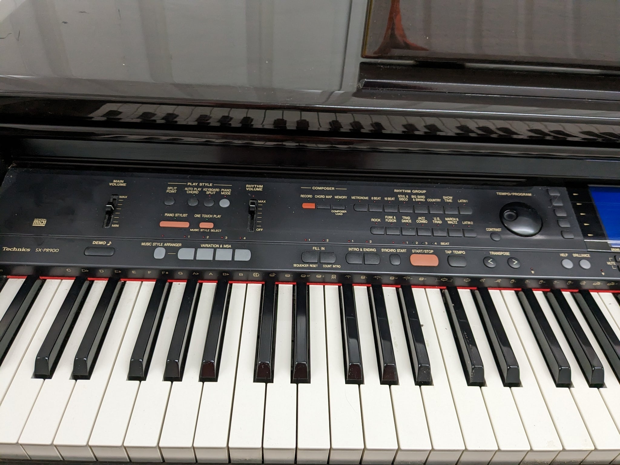 Technics SX-PR900M digital piano ensemble in glossy polished dark