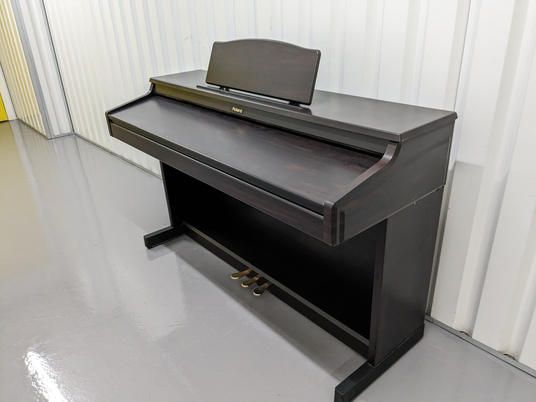 Roland HP-3E Digital Piano in dark rosewood  Stock  nr 23036