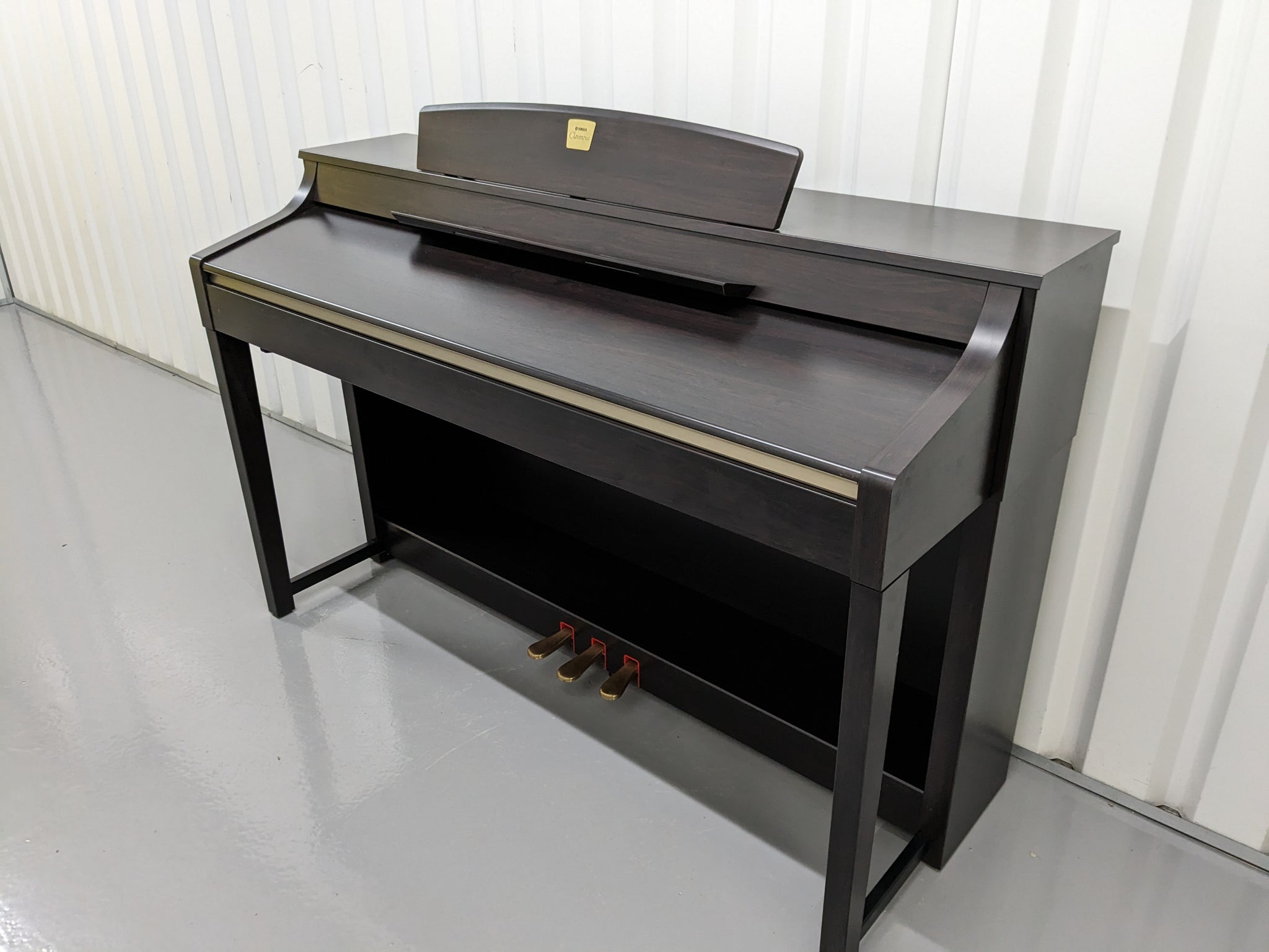 YAMAHA CLAVINOVA CLP-370 DIGITAL PIANO IN DARK ROSEWOOD stock nr 23044 –  Sulinda Music