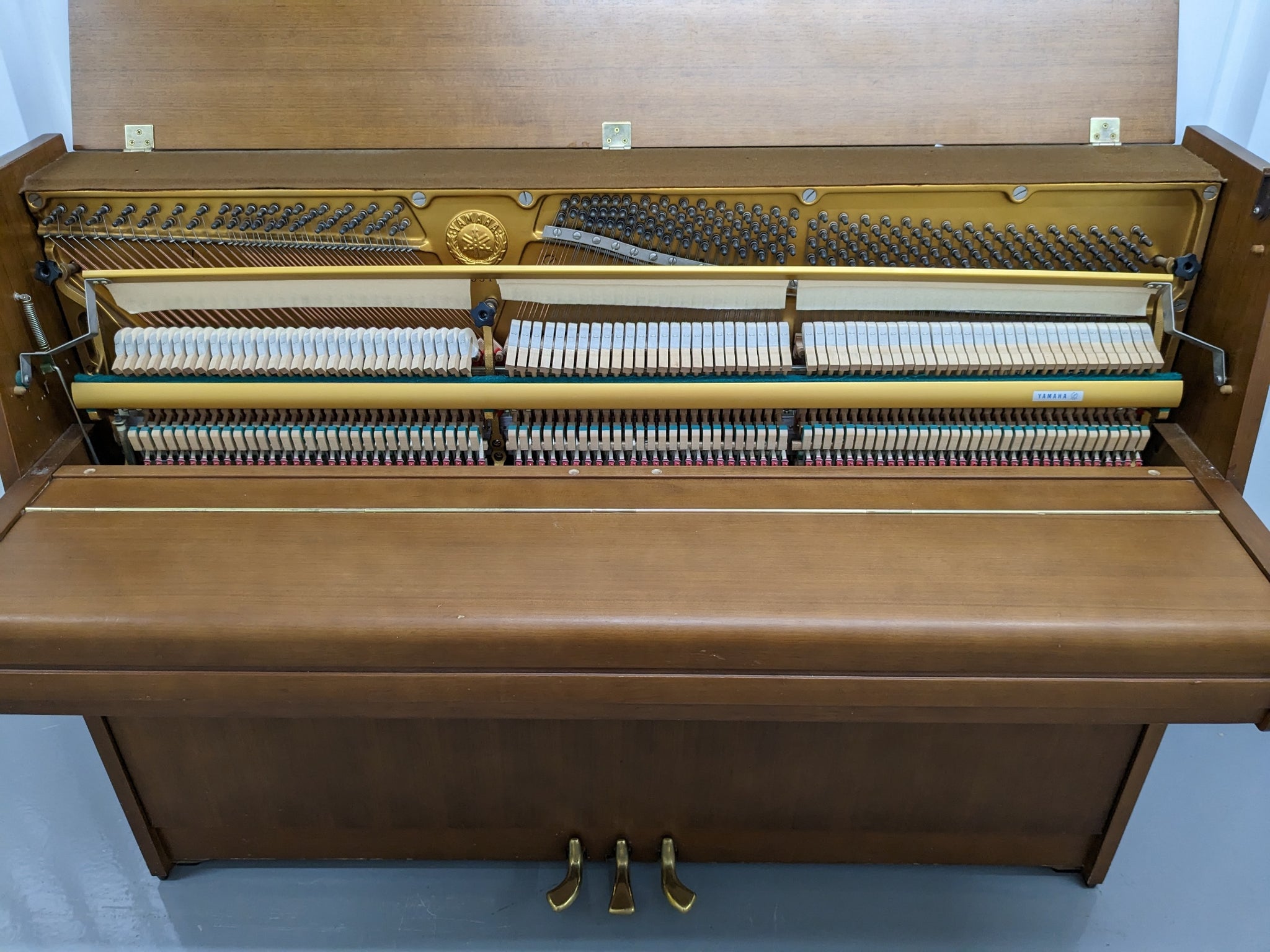 YAMAHA 大正琴 ＴＨ-１０M Yamaha M10 Upright Acoustic piano (1972) in satin rosewood stock