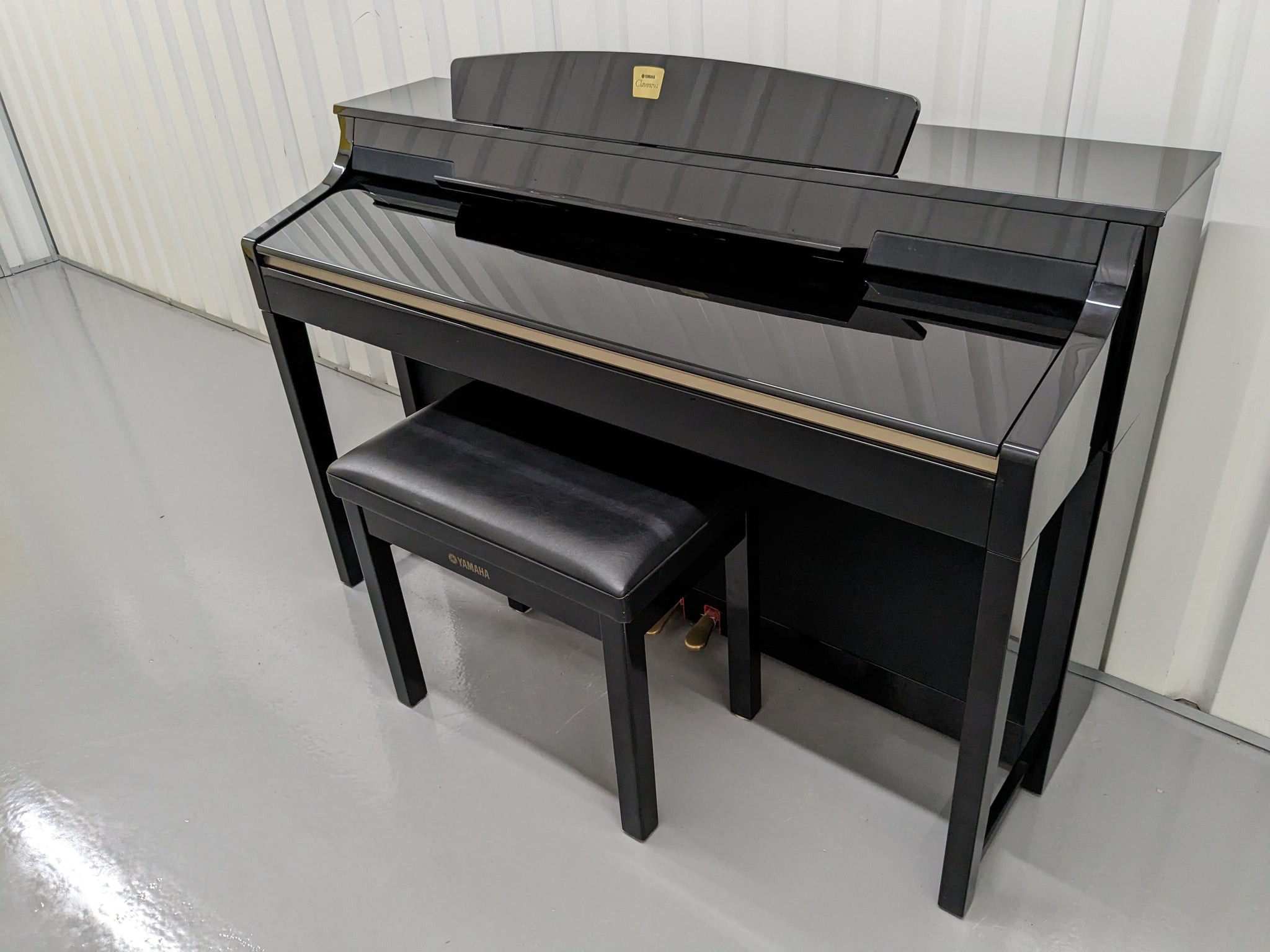 YAMAHA CLAVINOVA CLP-380PE DIGITAL PIANO + STOOL GLOSSY BLACK  