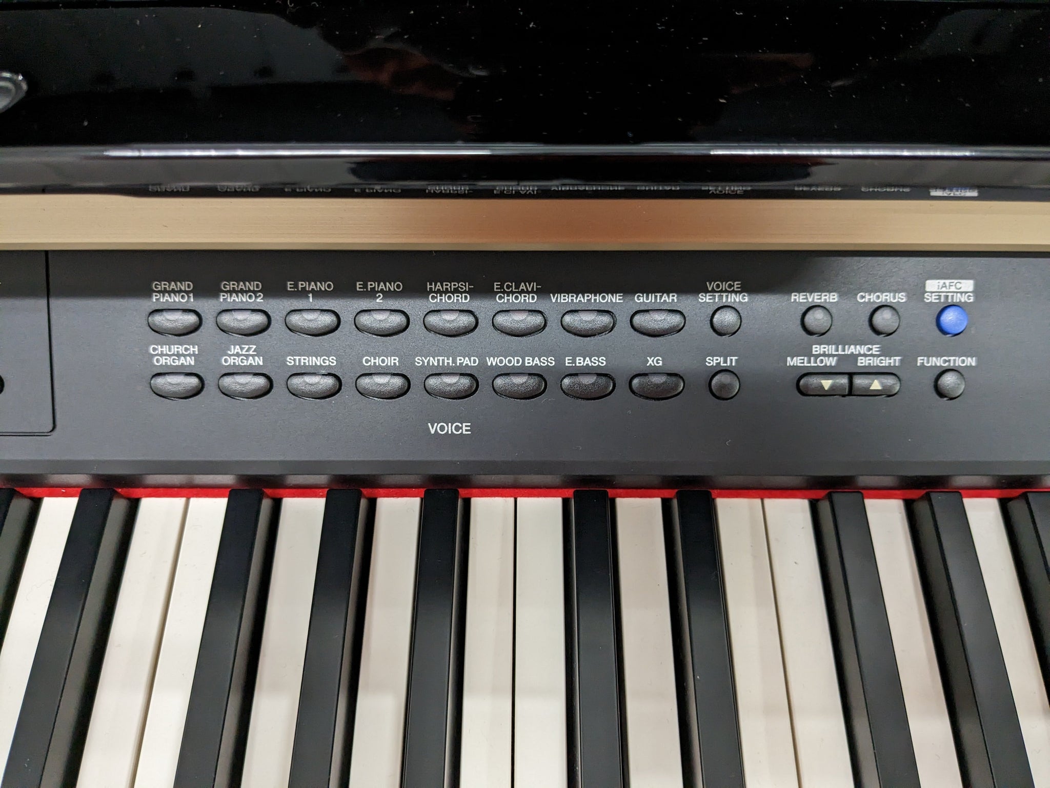 YAMAHA CLAVINOVA CLP-380PE DIGITAL PIANO + STOOL GLOSSY BLACK 