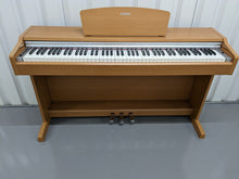 Load image into Gallery viewer, Yamaha Arius YDP-131 Digital Piano in cherry / light oak  finish stock nr 23041
