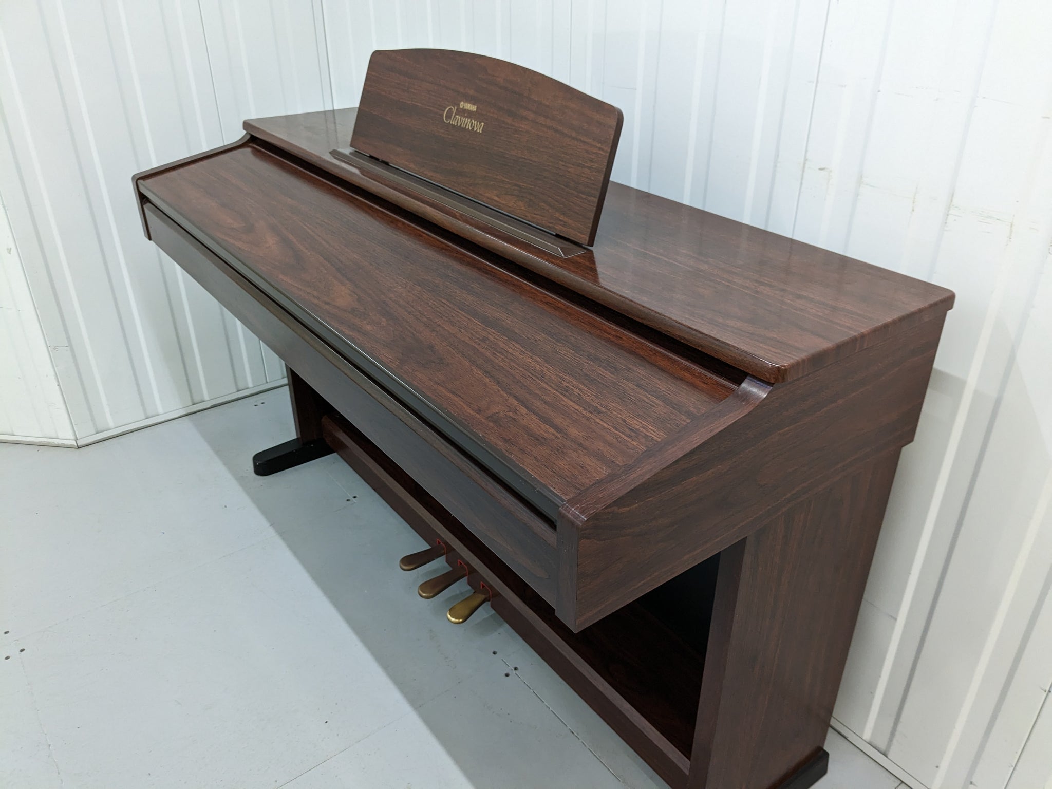 Yamaha Clavinova CVP-103 Digital Piano / arranger in mahogany stock nr –  Sulinda Music