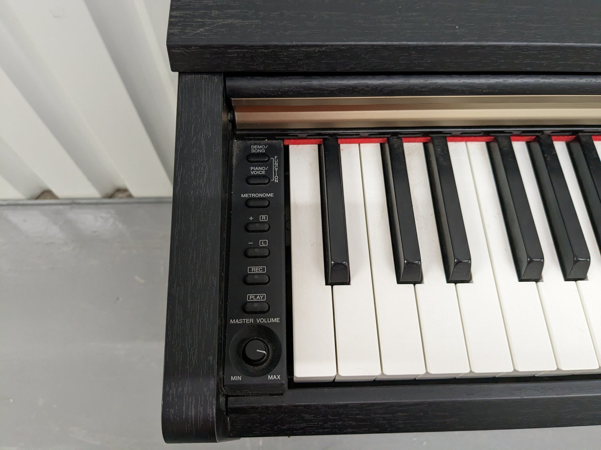 Yamaha Arius YDP-161 Digital Piano satin black clavinova