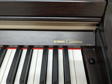Load image into Gallery viewer, Yamaha Clavinova CLP-920 Digital Piano in rosewood, weighted keys stock nr 23063
