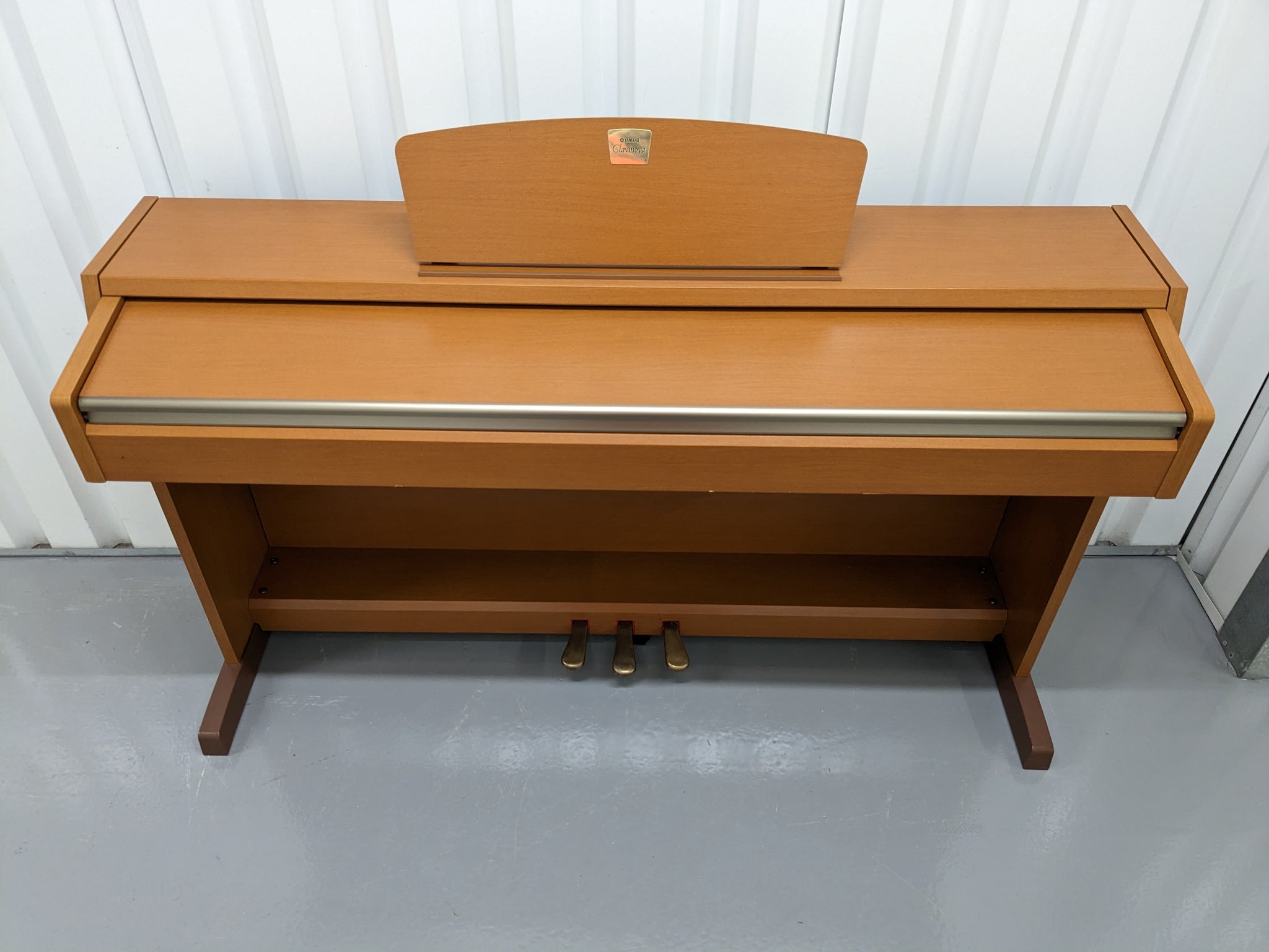 Yamaha Clavinova CLP-220 Digital Piano and stool in cherry wood stock –  Sulinda Music