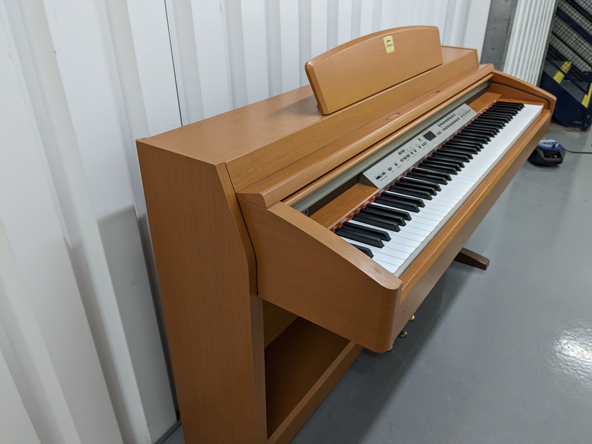Yamaha Clavinova ダークブラウン※椅子のみ YAMAHA 【新品・在庫あり】【マット・ヘッドホン付き